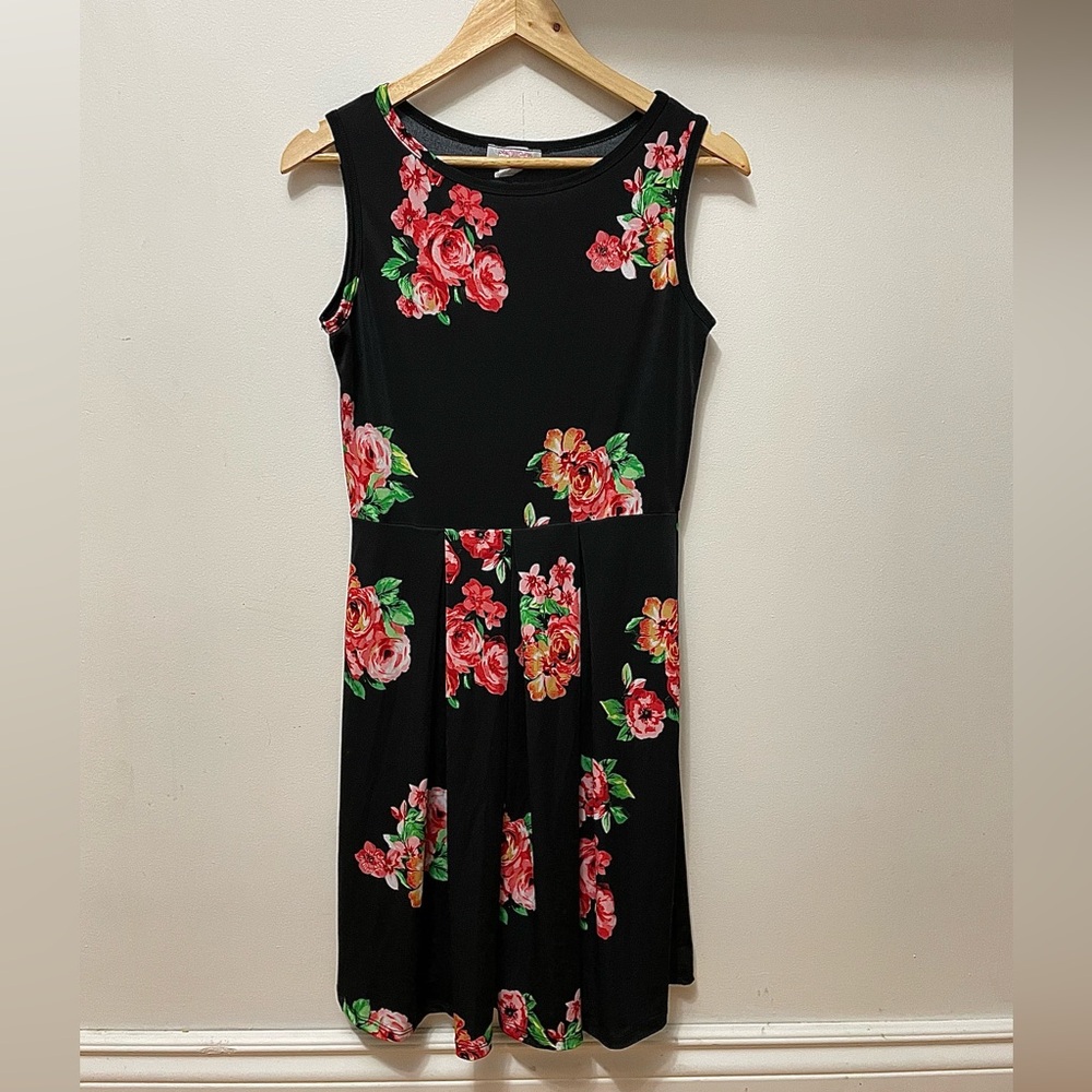 Floral print sleeveless black knee length stretchy summer/spring/fall dress M-L